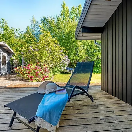 Skuli - 300m From The Sea By Interhome Feriehus *
