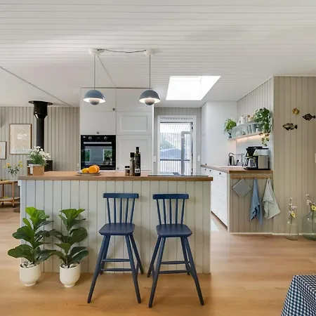 Skuli - 300m From The Sea By Interhome *